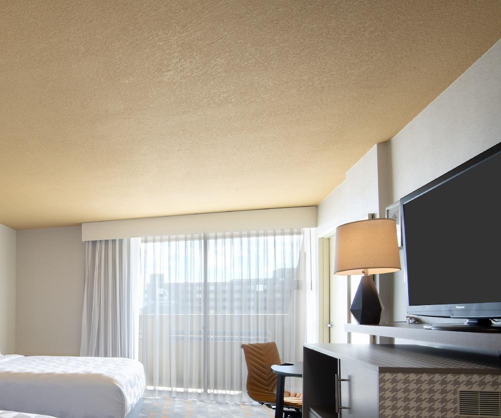 Holiday Inn Denver East By Ihg Εξωτερικό φωτογραφία