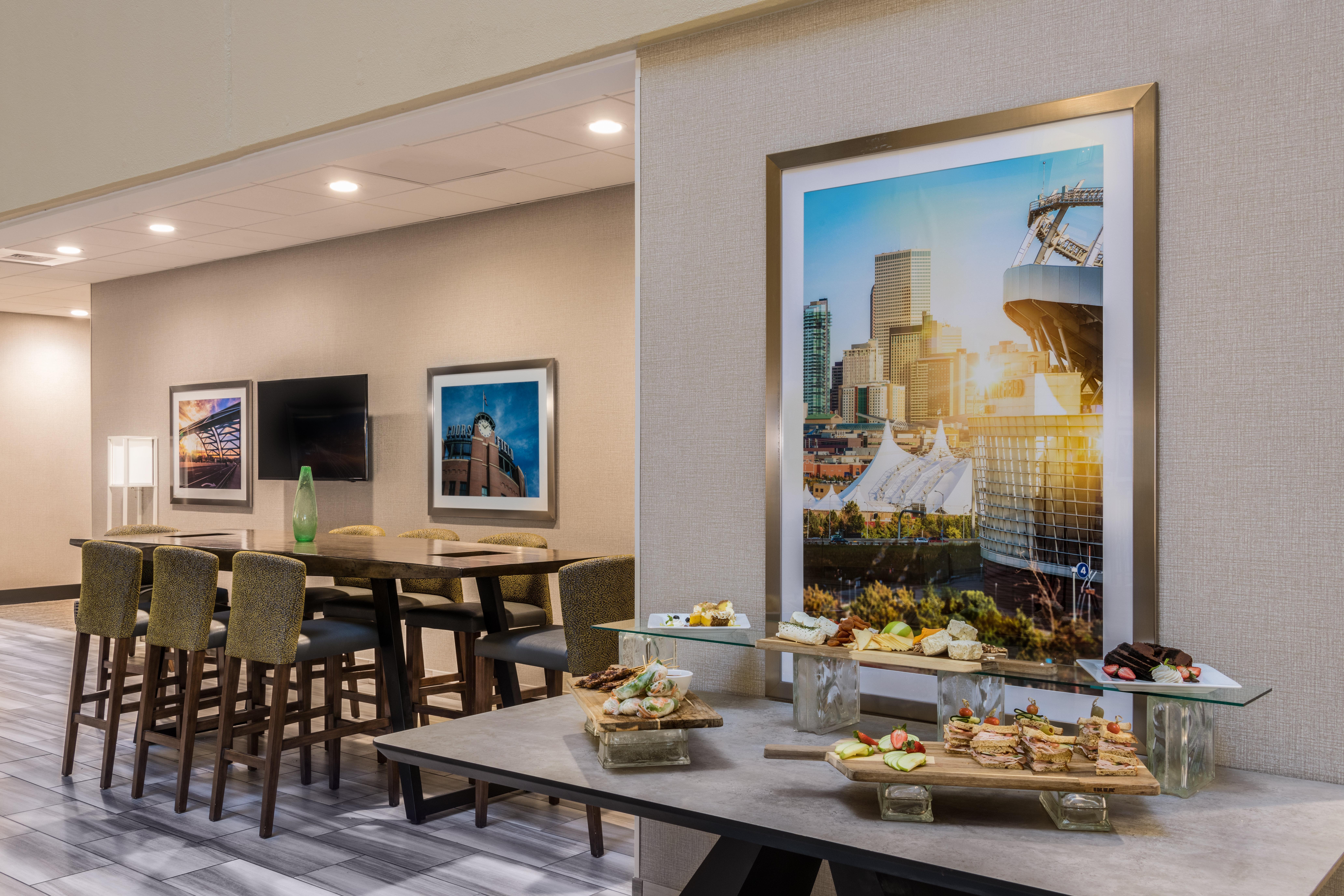 Holiday Inn Denver East By Ihg Εξωτερικό φωτογραφία